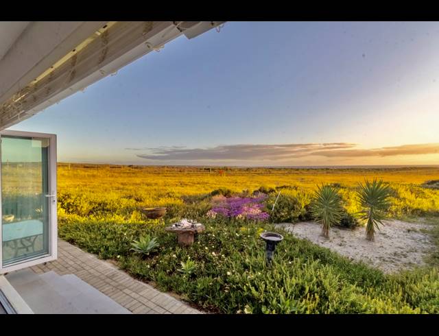 4 BEDROOM HOUSE FOR SALE IN GROTTO BAY